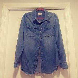 Denim button down long sleeve top.